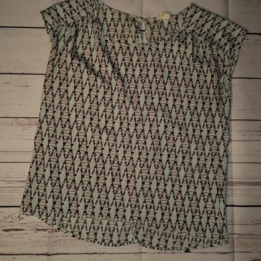 Patterned openback top - Picture 8 of 8